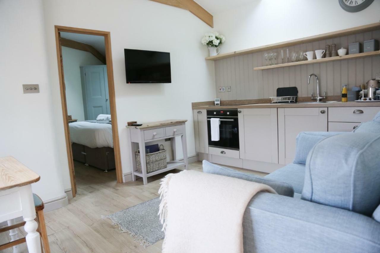 Barley - Cosy Stylish Apartment - Easy Access To Bath And Many Nearby Attractions Box  Bagian luar foto