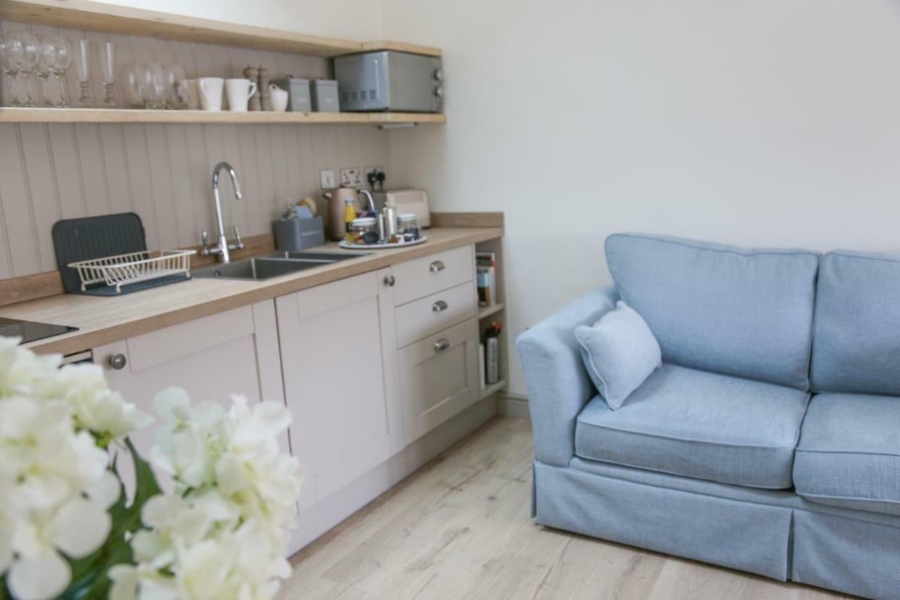 Barley - Cosy Stylish Apartment - Easy Access To Bath And Many Nearby Attractions Box  Bagian luar foto