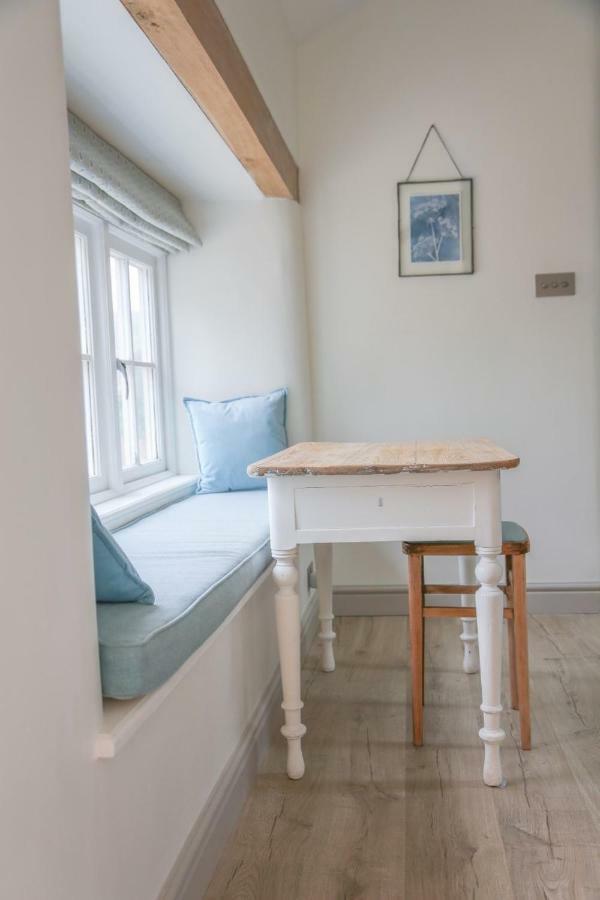 Barley - Cosy Stylish Apartment - Easy Access To Bath And Many Nearby Attractions Box  Bagian luar foto