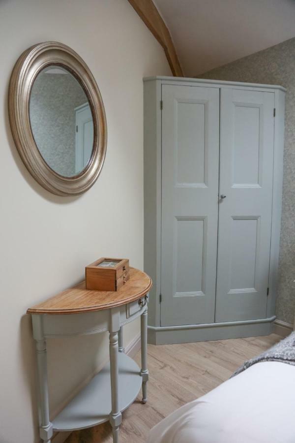 Barley - Cosy Stylish Apartment - Easy Access To Bath And Many Nearby Attractions Box  Bagian luar foto